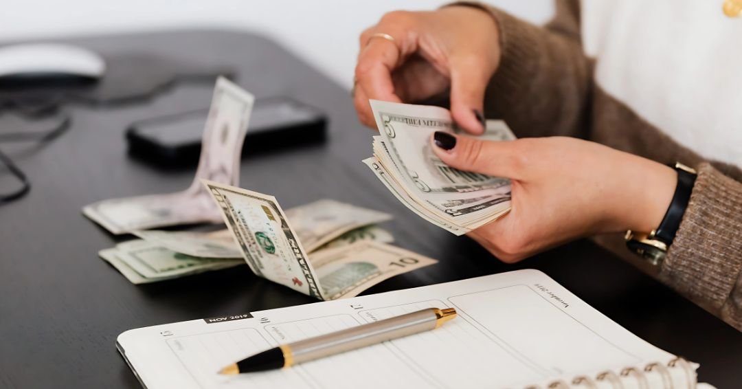 Cómo ganar dinero mientras duermes: inicia tus ingresos pasivos